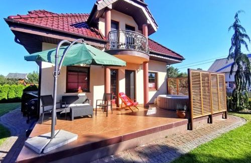 Szczytno Villa | Domek wypoczynkowy Zielonka -jacuzzi w sezonie-