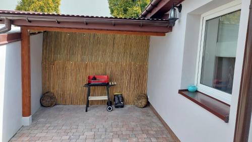 Checiny House | Domek z ogródkiem - sauna dla gości