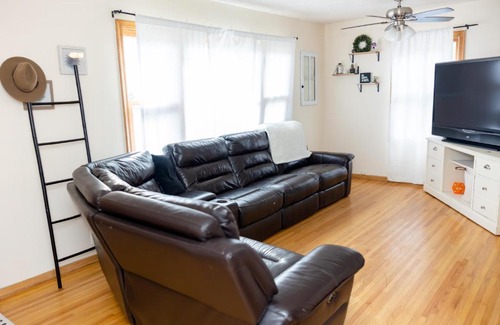 East Bloomington Villa | Dominks pad with view of Mall of America