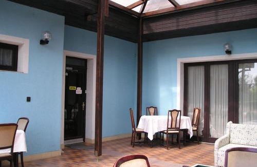 Szekesfehervar Bed & Breakfast | Domino Panzió