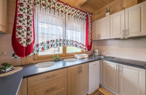 Szaflary Ski Chalet | DOMKI TATRY z jacuzzi i sauną w cenie