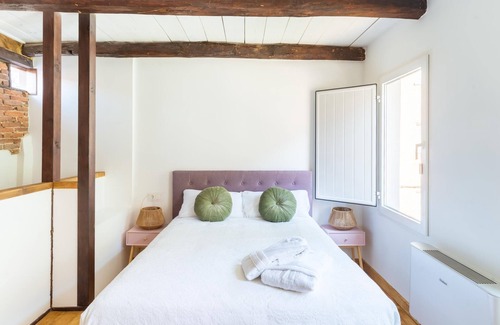 Astorga Apartment | Domus Aurea Mezzanine Suite