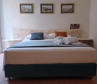 Naples City Centre Bed & Breakfast | Domus Duomo B&B Napoli