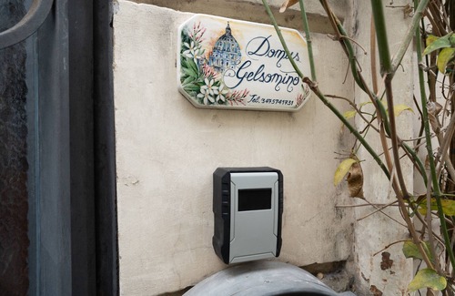 Quartiere XIII Aurelio Apartment | Domus Gelsomino, Rome, Vatican, St. Peter's Square