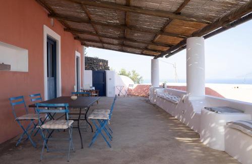 Filicudi Porto Apartment | Domus Sicily - Casa Timpone