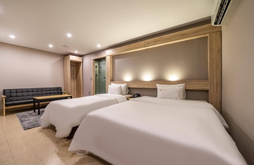 Dongducheon Hotel | Dongducheon Cima