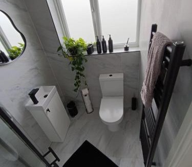 Streatham South Apartment | Donnybrook