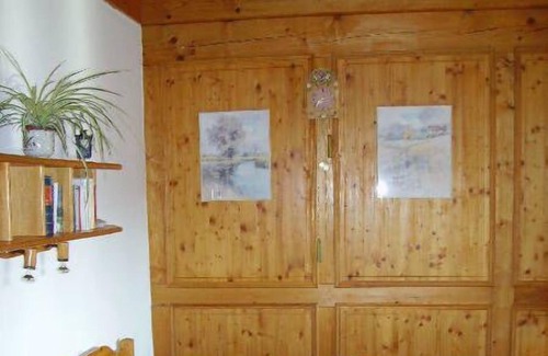 Koenigsfeld im Schwarzwald Apartment | Doppelzimmer mit Dusche und WC