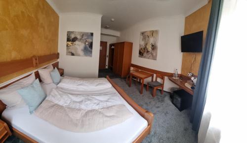 Fernwald Apartment | Doppelbett - Gästezimmer - 11min von Gießen 8,4km in Fernwald-Steinbach