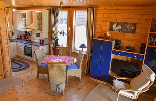 Rotacker House | Doppelhaushälfte in Hasselfelde