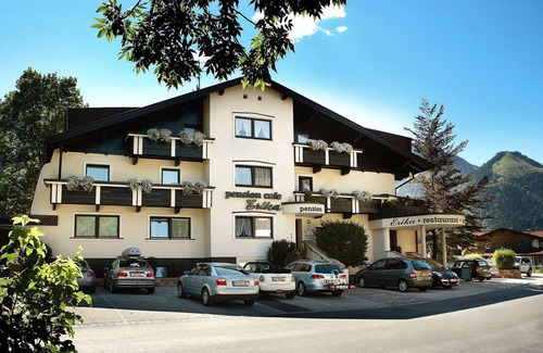 Pertisau Cottage | Doppelzimmer mit Dusche, WC und Balkon - Café-pension Erika