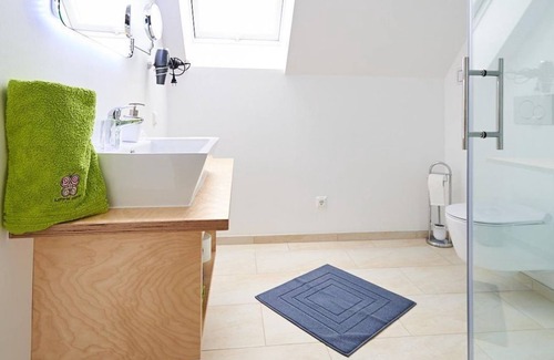 Sankt Anna am Aigen Apartment | Doppelzimmer Rebstock mit Balkon - Gästehaus Lipp'n Sepp St. Anna am Aigen