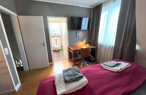 Boenningstedt House | Doppelzimmer, eigenes Bad, stadtnahe, ruhig, Airport nahe!
