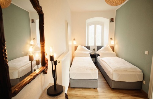 Saffig Bed & Breakfast | Doppelzimmer - Gästehaus im Schlosspark