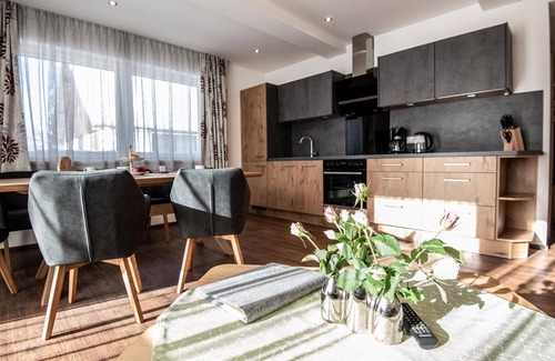 Schladming Apartment | Doppelzimmer mit Dusche, WC - Eiblhof