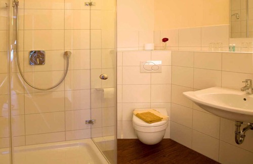 Deggenhausertal House | Doppelzimmer Superior - Landgasthof Linde