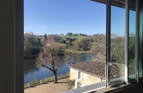 Saint-Seurin-de-Prats House | Dordogne, Bordeaux and Saint Emilion all accessible from Chateau Destinee