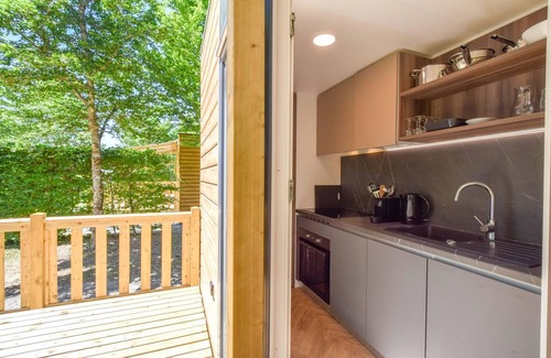 Saint-Medard-d'Excideuil Ski Chalet | Dordogne Chalet Near Forest