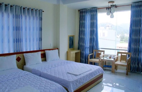 Quy Nhon Hotel | Dorm Room for 5 Yen Vy 32 Hotel