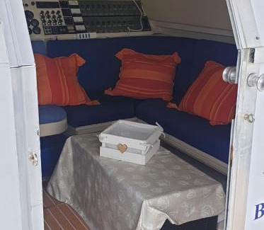 Salerno Boat Rental | Dormendo sotto le stelle