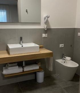 Fogliano House | Dormi-RE Affittacamere