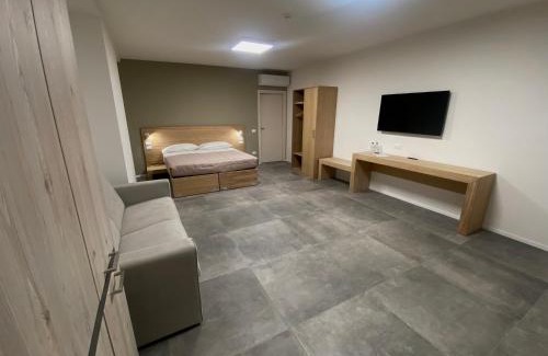 Fogliano House | Dormi-RE Affittacamere