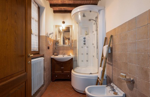 Monte San Savino House | DormiVeglia B&B