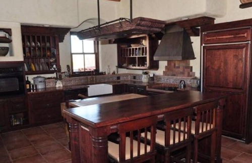 Alpine House | Dos Corazones: Exquisite Southwestern Adobe Home