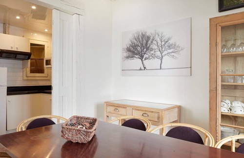 Beret Apartment | Dossau by FeelFree Rentals