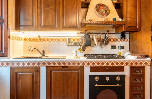 Tavernelle Apartment | Double bedrooms 'Beb 1416' with Shared Terrace, Shared Garden and Wi-Fi