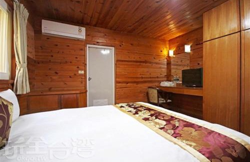 Zhushan House | Double Lake B&B