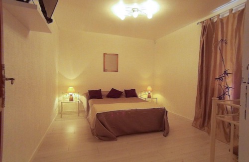 Santo-Pietro-di-Venaco House | Double room with private bathroom