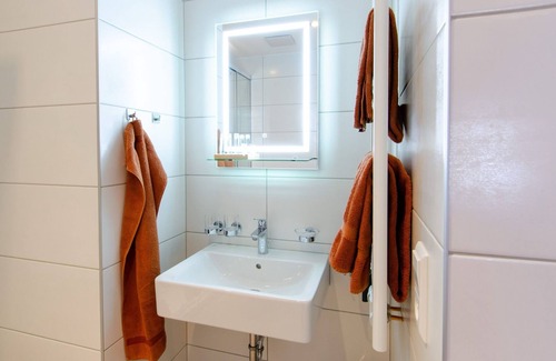 Haslach im Kinzigtal Apartment | Double Room 7 with Wi-Fi