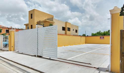 Corales del Sur House | Double Room -2 Beds in Corales del Sur - Parque del Este - Las Americas Airport