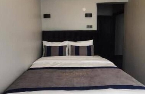 Kumkapi Apartment | Double Room 2