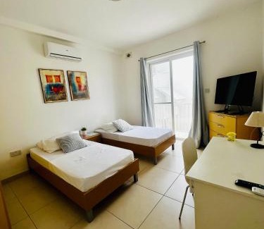 Swieqi House | Double room 5min to Paceville