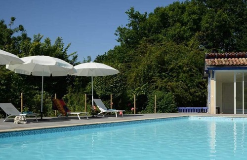 Saint Palais House | Double room-Ensuite with Bath-Garden view-Et cours