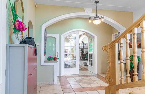 Grinzing House | Double Room in an elegant House GD