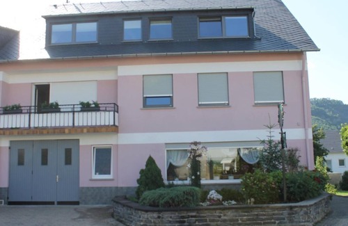 Krov Apartment | Double room no. 1 - Ferienweingut Manfred Schneiders