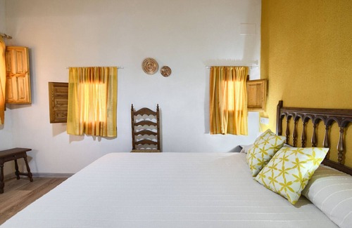 Ejulve House | Double room-Private Bathroom-Mountain view-Amarilla