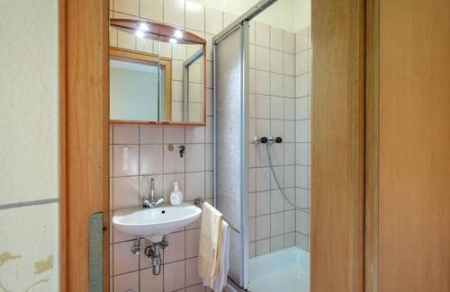 Oberwesel Bed & Breakfast | Double room, shower or bath, WC - Gutsschänke Sennerhof