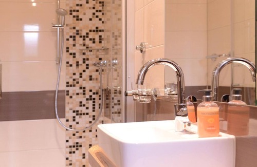 Cochem House | Double Room Shower/WC - Hotel Weinhaus Gräfen