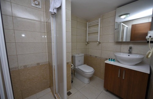 Emin Sinan Apartment | Double Room with Balcony and Sea View