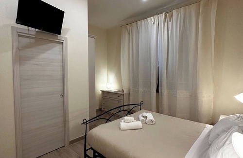 Terralba Apartment | Double room with private bathroom in Terralba (Oristano) - Mirto
