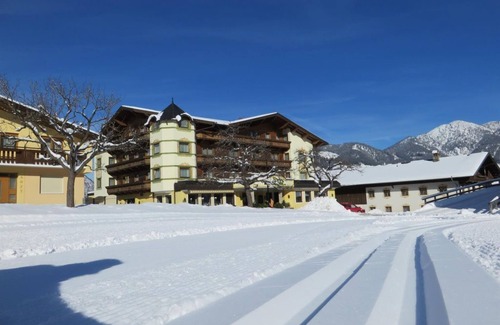 Brandenberg House | Double room "Zirbenholz" - Hotel Neuwirt