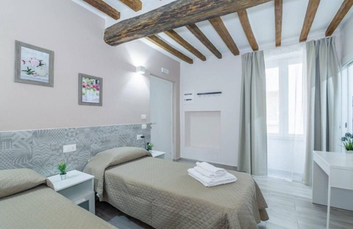 San Leonardo House | Double /Single rooms with private bathroom