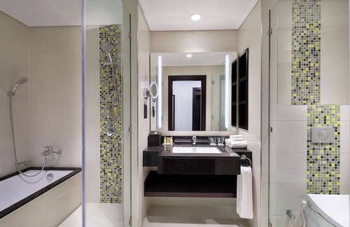 Al Sadd Hotel | DoubleTree by Hilton Doha - Al Sadd