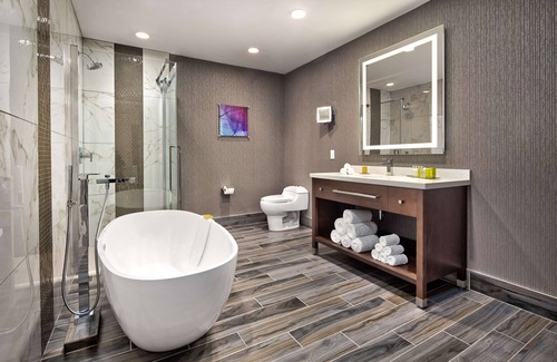 Harbourview Hotel | Doubletree by Hilton Halifax Dartmouth