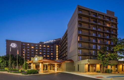 Northeast Park Hill Hotel | DoubleTree by Hilton Hotel Denver