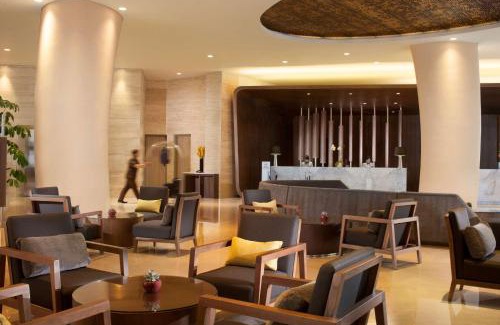 Menteng Hotel | DoubleTree by Hilton Jakarta - Diponegoro